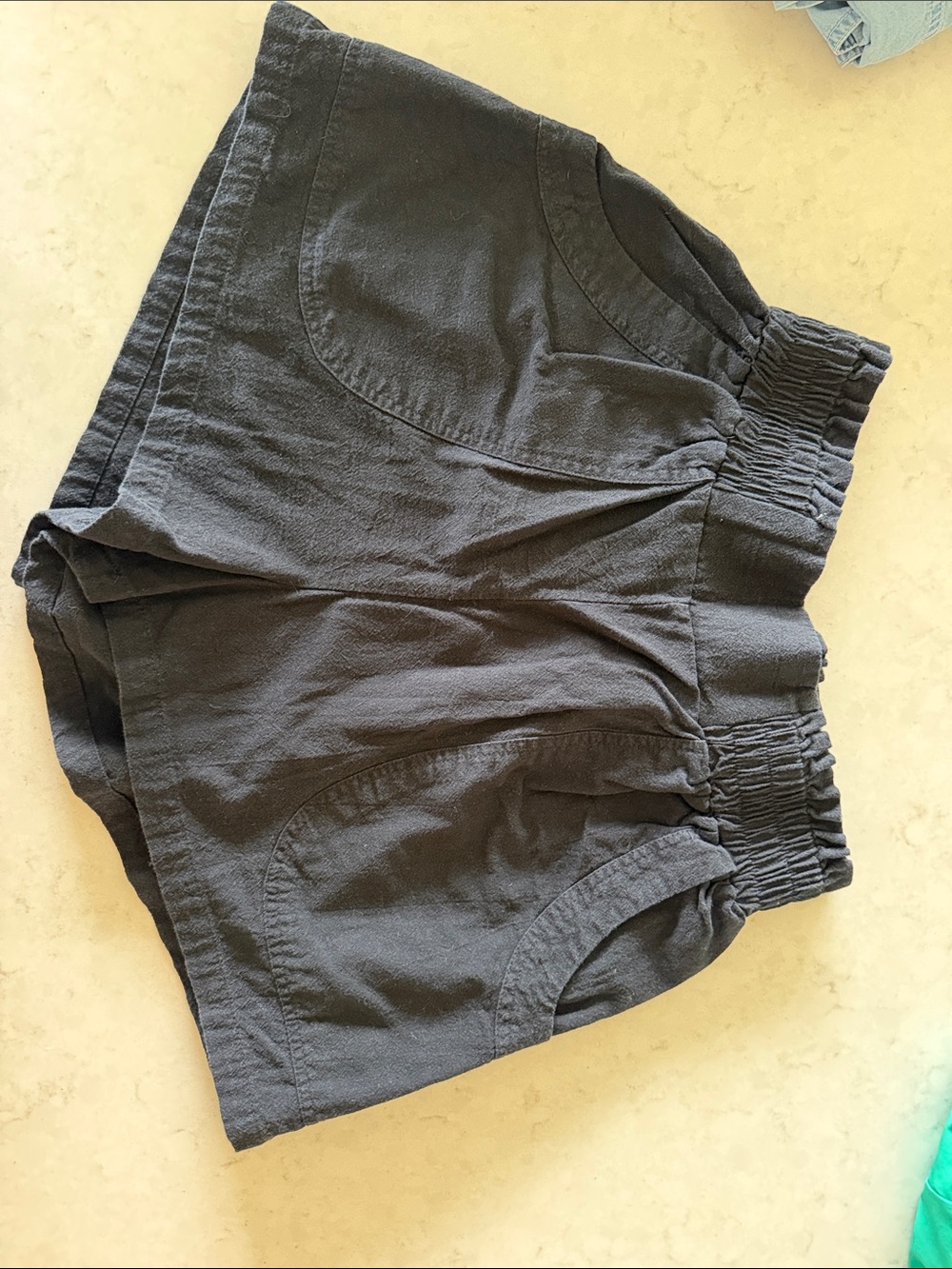Women's Black Elastic-Waist Casual Shorts